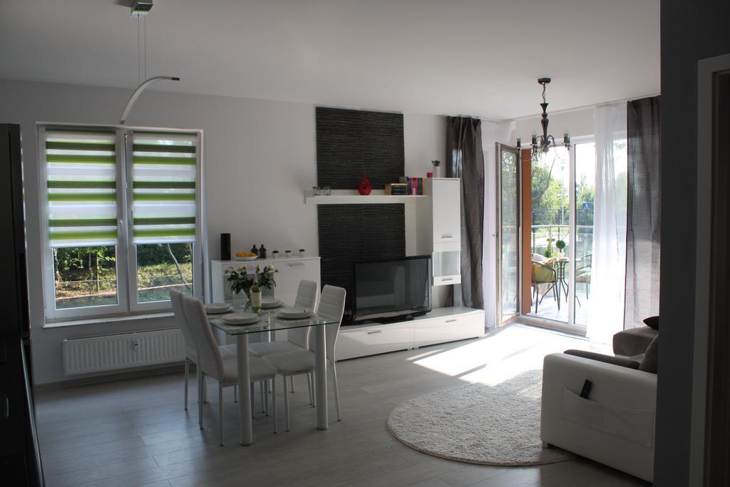U-Stay Bond Apartament Kolobrzeg Exterior photo