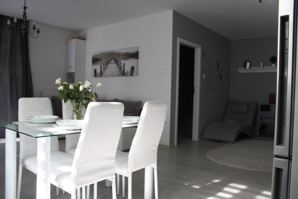 U-Stay Bond Apartament Kolobrzeg Exterior photo